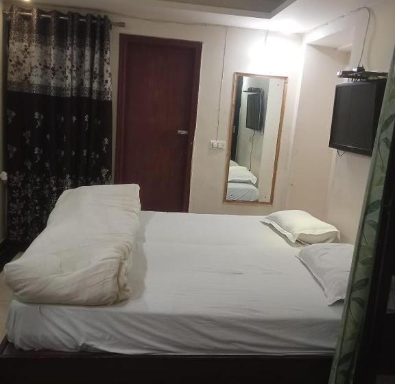 민박 Avadh Vihara Beds & Breakfast