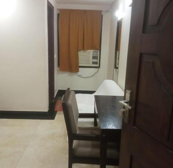 민박 Avadh Vihara Beds & Breakfast