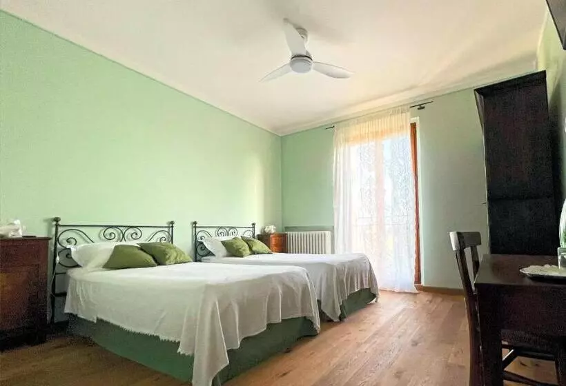 ホテル Agriturismo Settelune