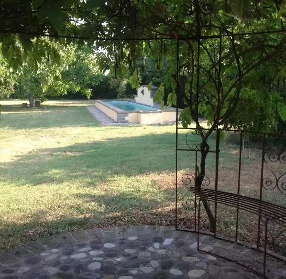 ホテル Agriturismo Settelune