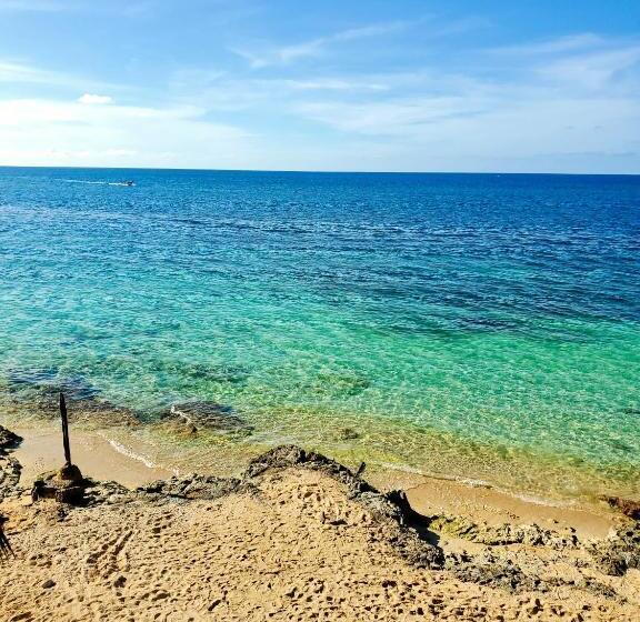 هتل Evelin S On The Beach