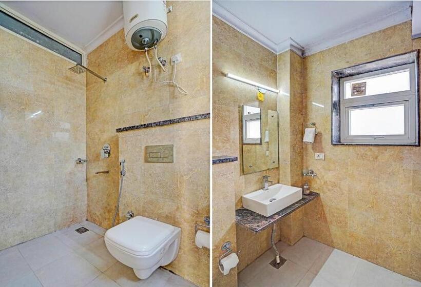 Hotelli Homefort Stays Sector 45 Near Cyber Park & Artemis Hospital