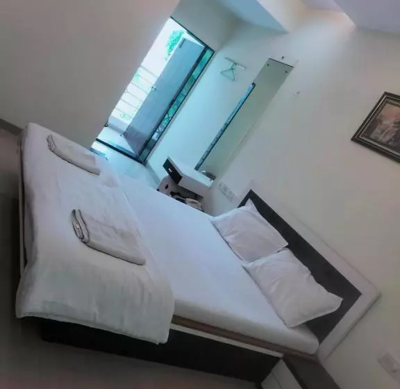 ホテル Lonavala Inn