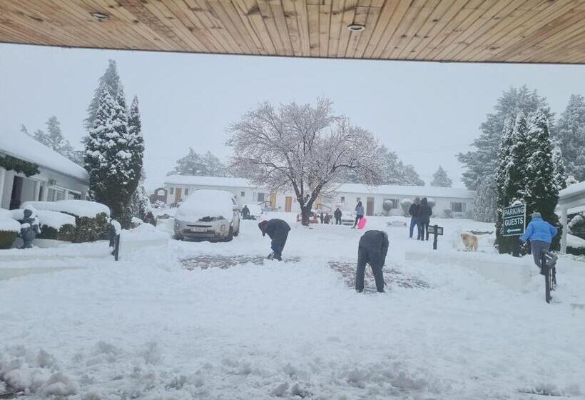 酒店 Mountain Shadows