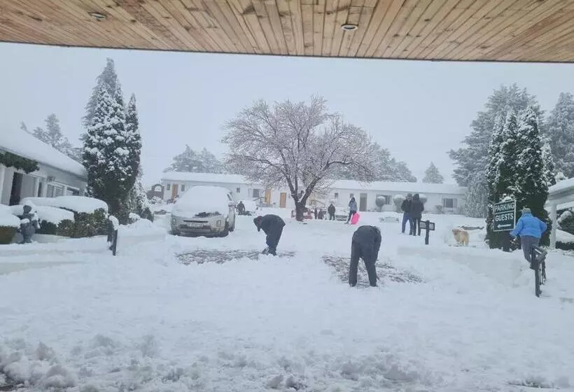 Hotelli Mountain Shadows