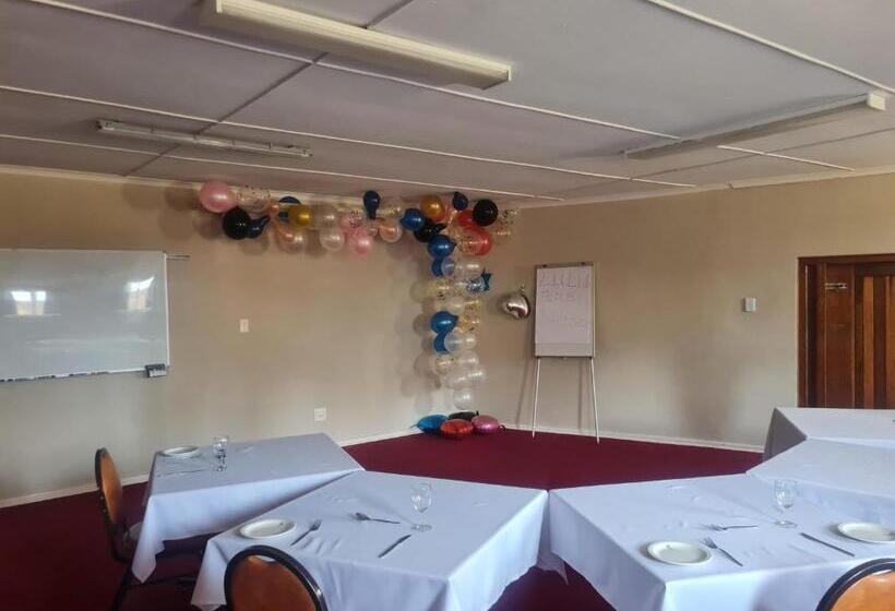 酒店 Mountain Shadows