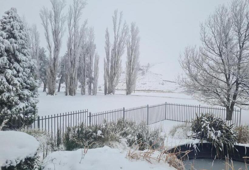 酒店 Mountain Shadows