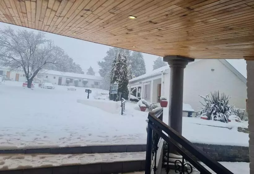 Hotelli Mountain Shadows