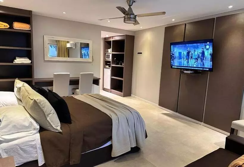 Hotelli Suite Del Sol 121