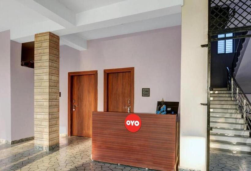 Oyo Flagship Jp Hotel & Banquet