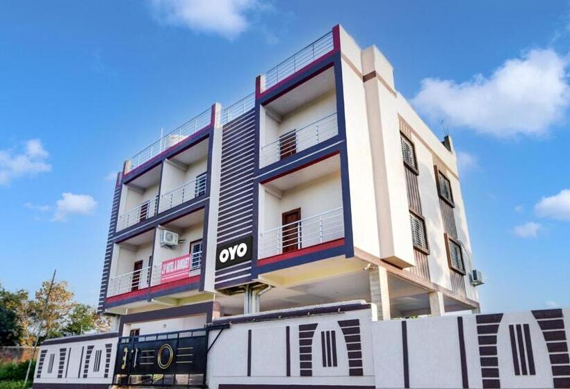 Oyo Flagship Jp Hotel & Banquet