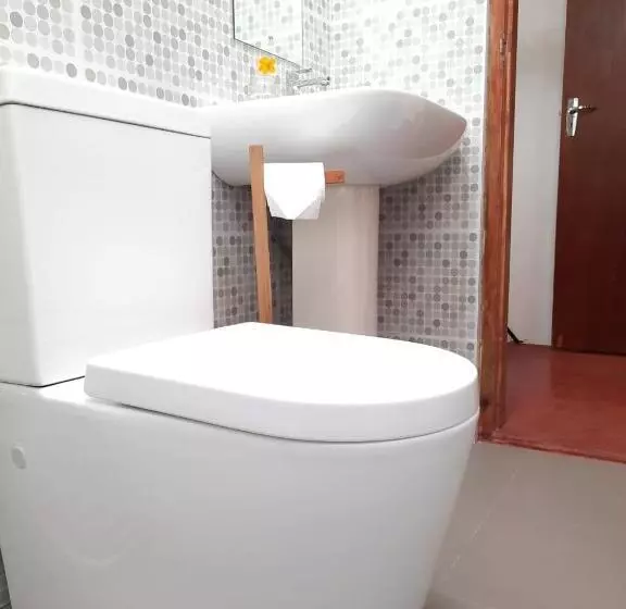 ペンション A/c Room In A Small House