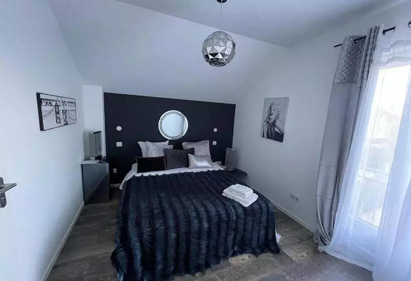 Majatalo Basel Airport Stay