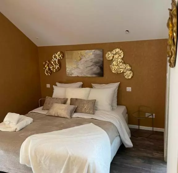 Majatalo Basel Airport Stay