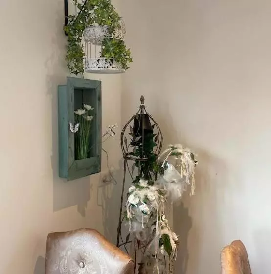 Majatalo Basel Airport Stay