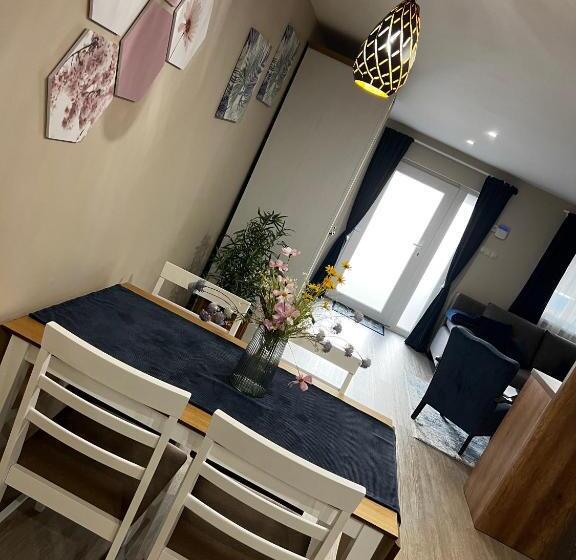 Panzió Mamacita Stúdió Apartman