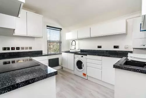ペンション Nicely Furnished Double Room   Close To Croydon Hospital