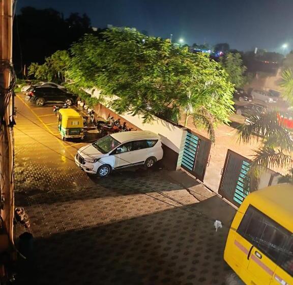 پانسیون Rudraksha Inn