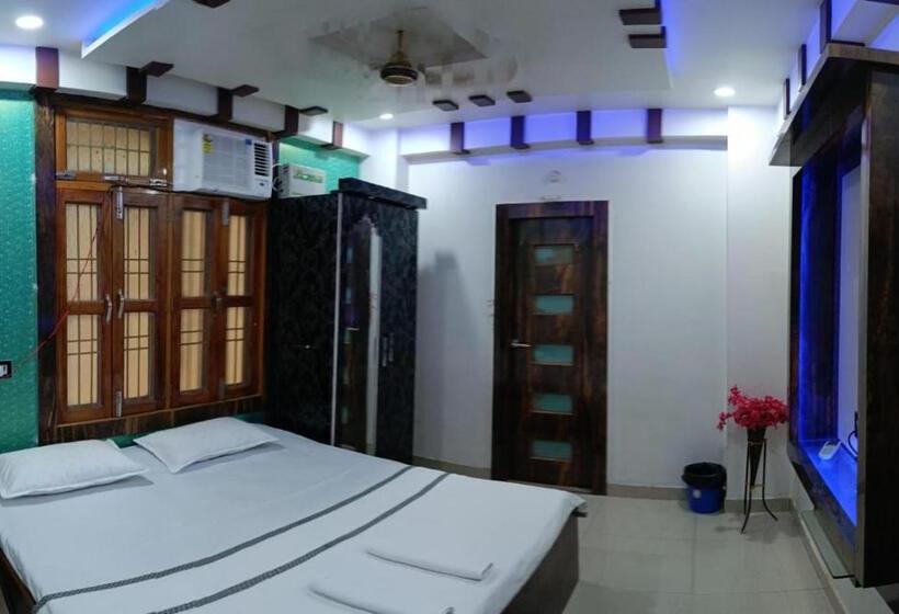 پانسیون Rudraksha Inn