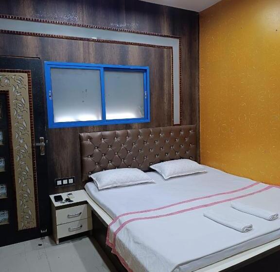 پانسیون Rudraksha Inn