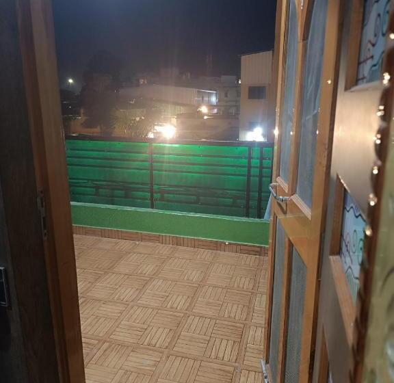 پانسیون Rudraksha Inn