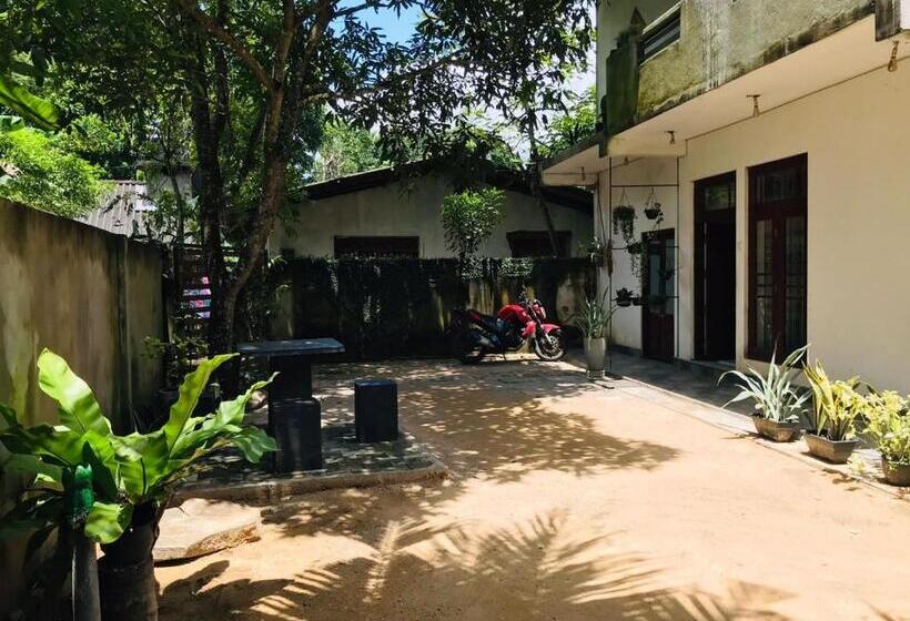 پانسیون Way Point Surf House 1