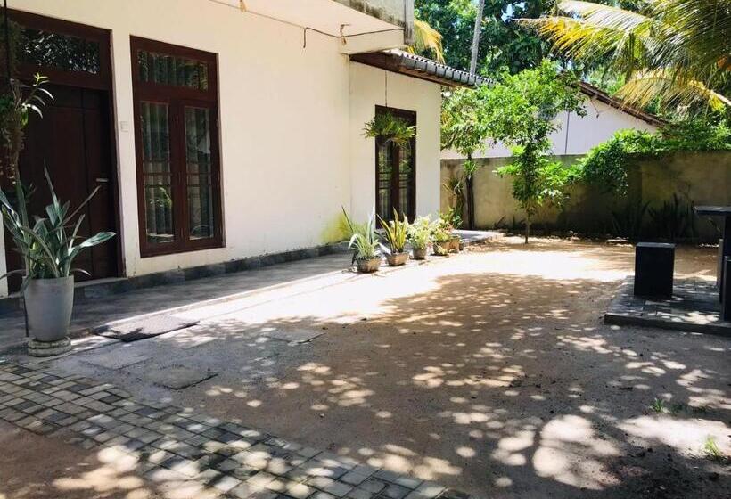 پانسیون Way Point Surf House 1