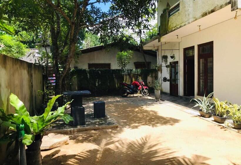 پانسیون Way Point Surf House 1