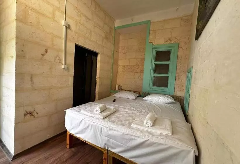 Petra Hotel & Coffee House