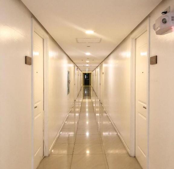 استراحتگاه The Crash Pad