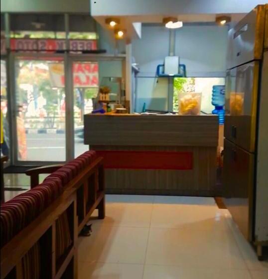 Rubikz Hostel & Cafe