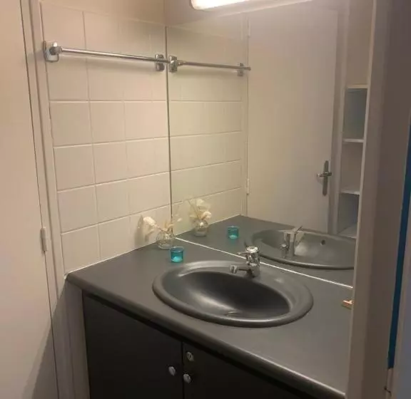 ベッドアンドブレックファースト Chambre D’hôtes Le Prieuré