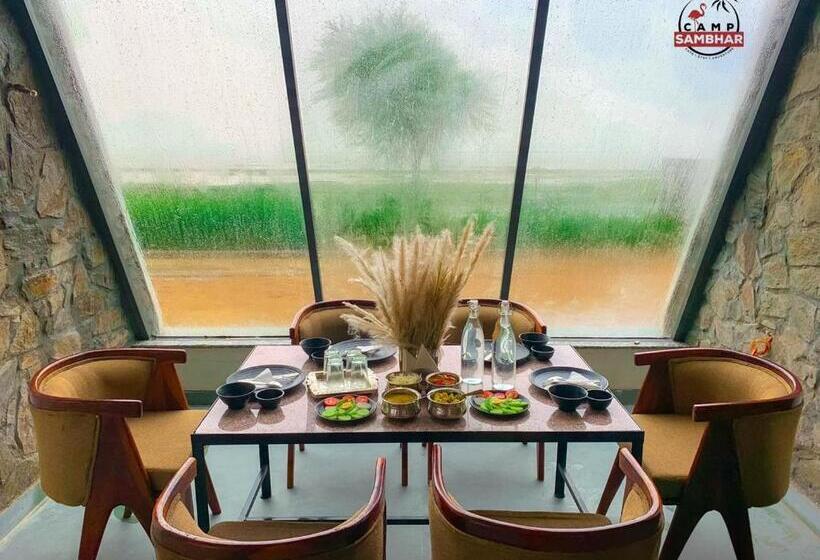 Lomakeskus Camp Sambhar