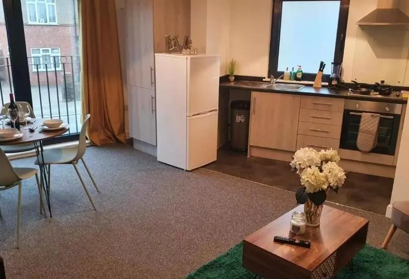 Heathrow Haven: Stylish Apartments In The Heart Of Slough