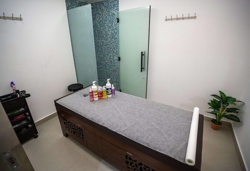 ホテル Best Western Plus Danat Almansak