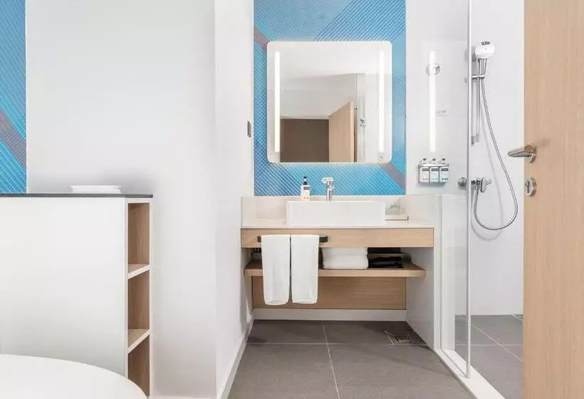 Hotelli Holiday Inn Express Dandong City Center, An Ihg