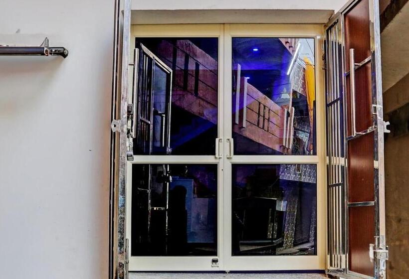 בית מלון כפרי Oyo Ajay Guest House