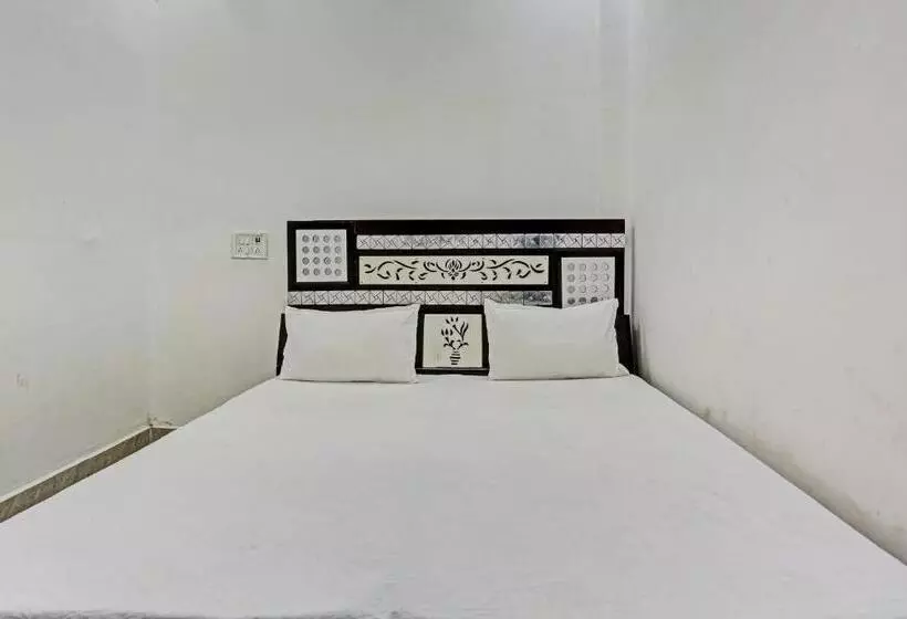 ホテル Oyo Ajay Guest House