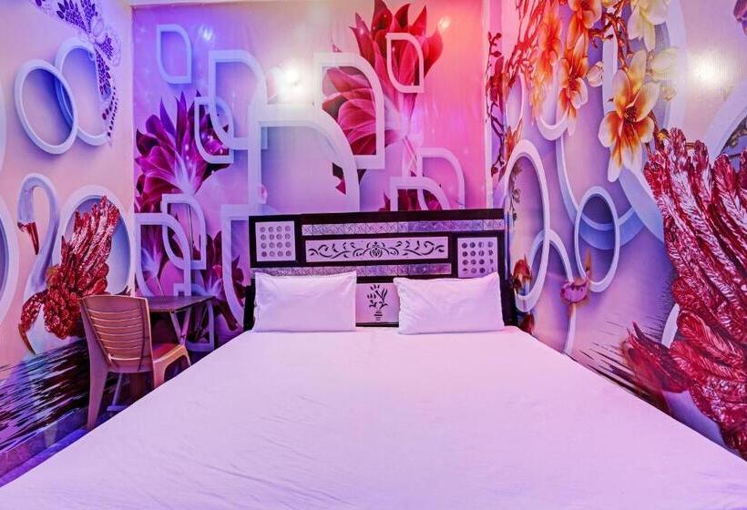 בית מלון כפרי Oyo Ajay Guest House