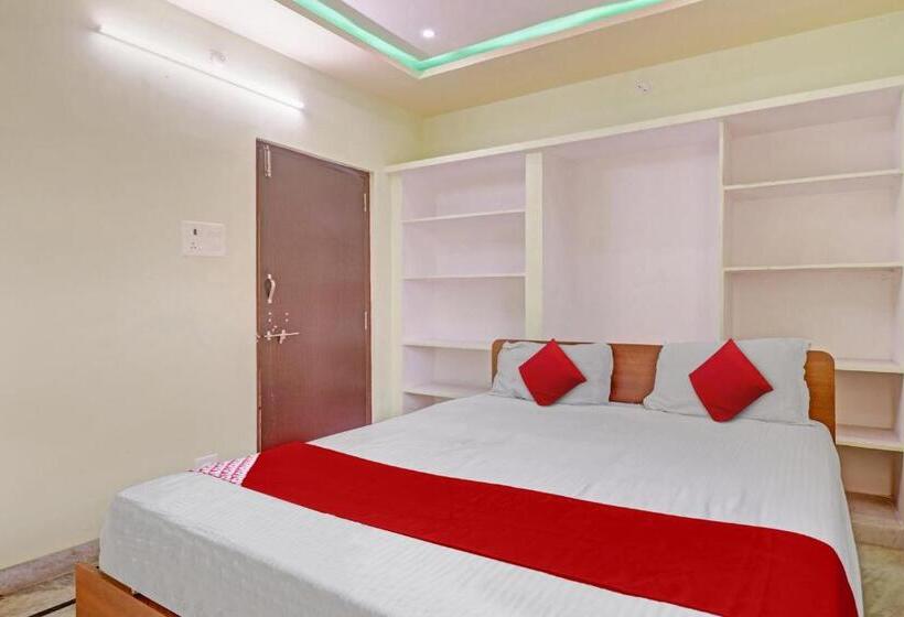 Отель Oyo Flagship Bgs Guest House