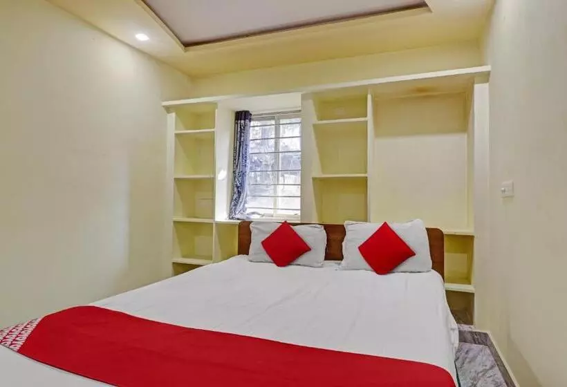ホテル Oyo Flagship Bgs Guest House