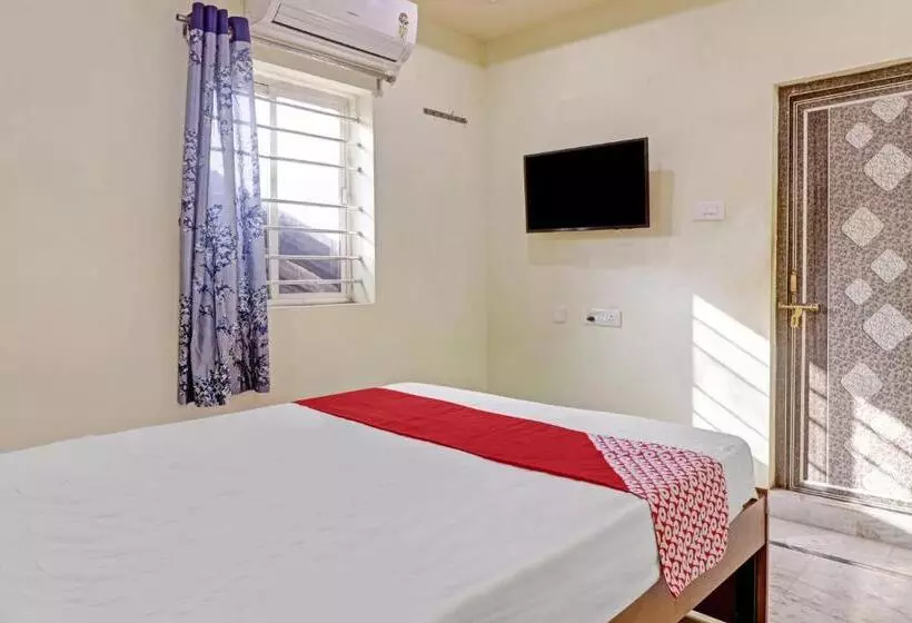 ホテル Oyo Flagship Bgs Guest House