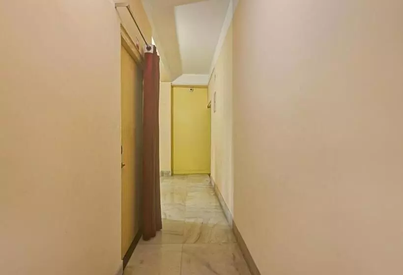 ホテル Oyo Flagship Bgs Guest House
