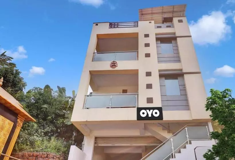 ホテル Oyo Flagship Bgs Guest House