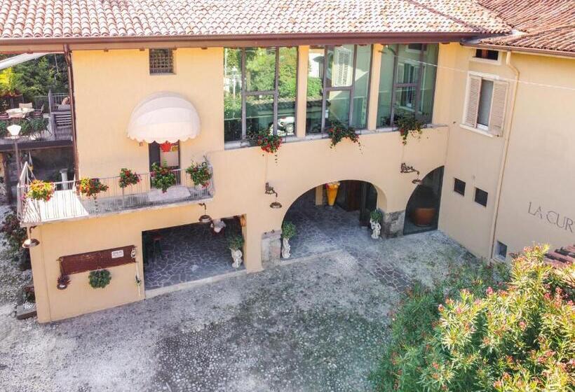 פנסיון La Curt Guest House