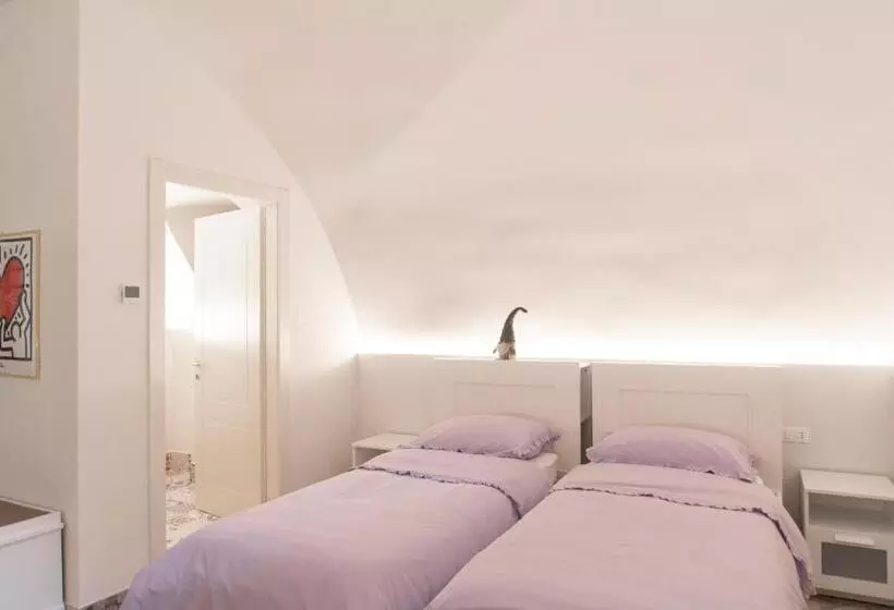 Majatalo La Curt Guest House