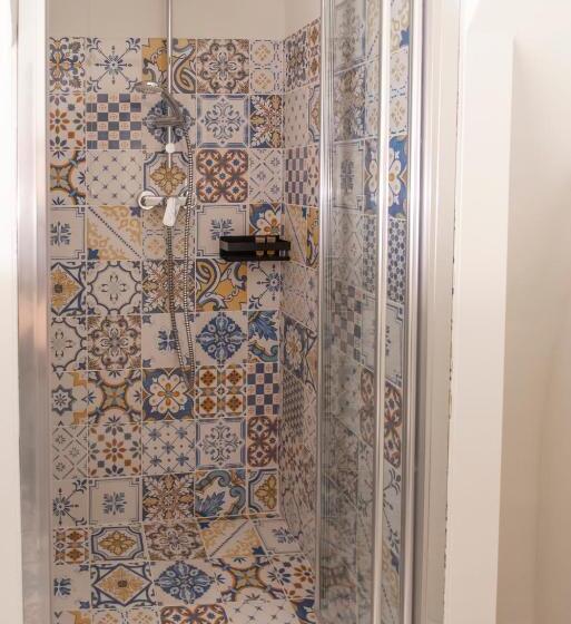 פנסיון La Curt Guest House