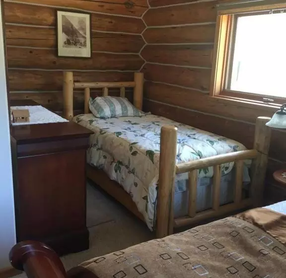 ペンション Valemount Mountain Retreat Guesthouse