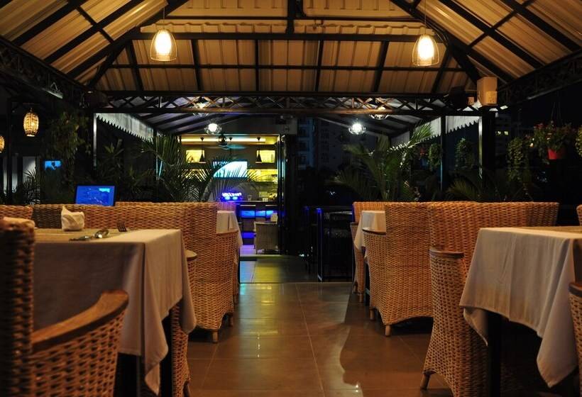 Feliz Hostel Cafe & Bar