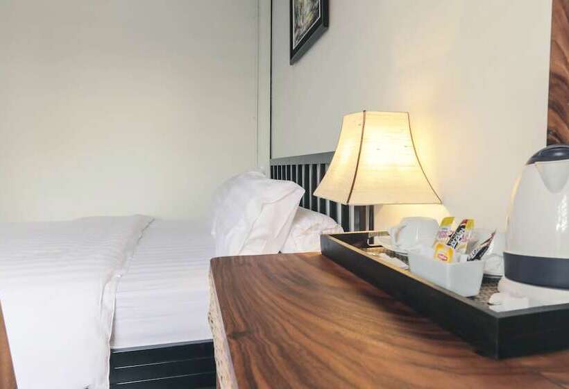 Feliz Hostel Cafe & Bar